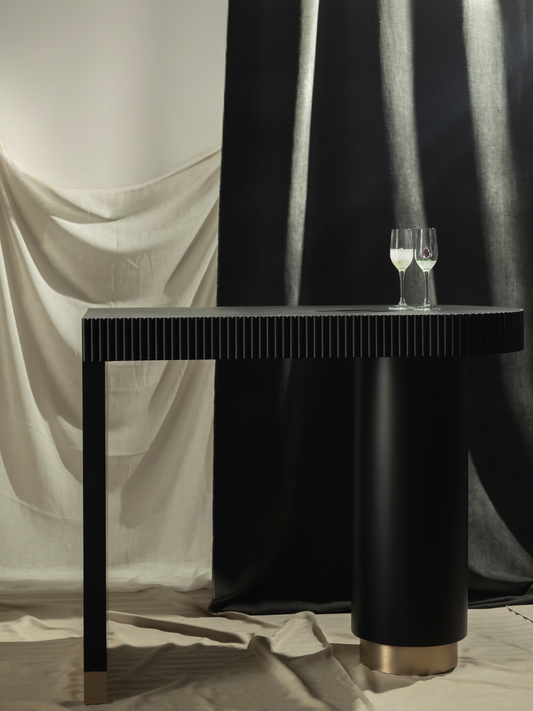 Nero | Console Table